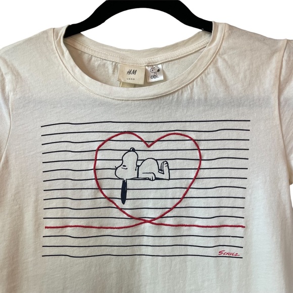 LOGG by H&M Snoopy in Heart Logo Cream T-shrit Size XS - Picture 3 of 7